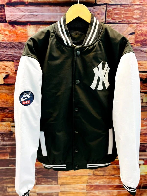 NIKE  THESE ARE PREMIUM VERSITY JACKET - Black, M