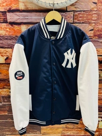 NIKE  THESE ARE PREMIUM VERSITY JACKET - Black, M