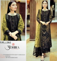 Pak Heavy Embroidery Suit