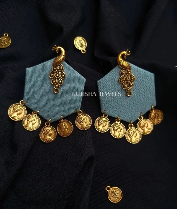 Peacock Earring  - Pigment Indigo