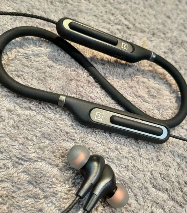 Bluetooth Headset (1+) - Grey