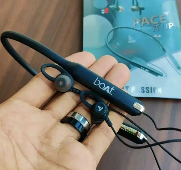 Bluetooth Headset (boAt-425)