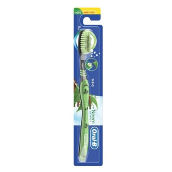 Oral B Fresh Clean With NeemMedium Toothbrush