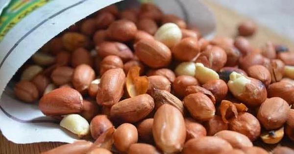 வறுத்த வேர்கடலை / Fried Peanut / Verkadalai / Nilakadalai - OFFER - 250 Gms