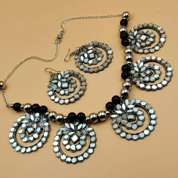 Glass Work Circle Neckpeice With Earing