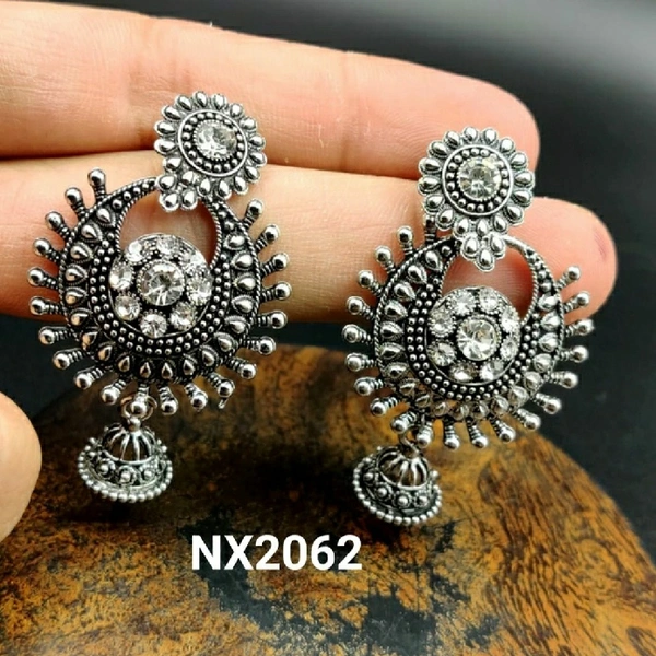 Silver Artificial Diamond Work Earing