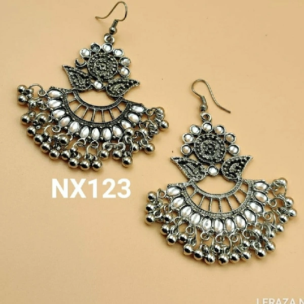 Short Fashionable Earinf