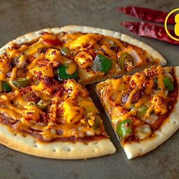 (kavsan) Achari Paneer Pizza - Medium