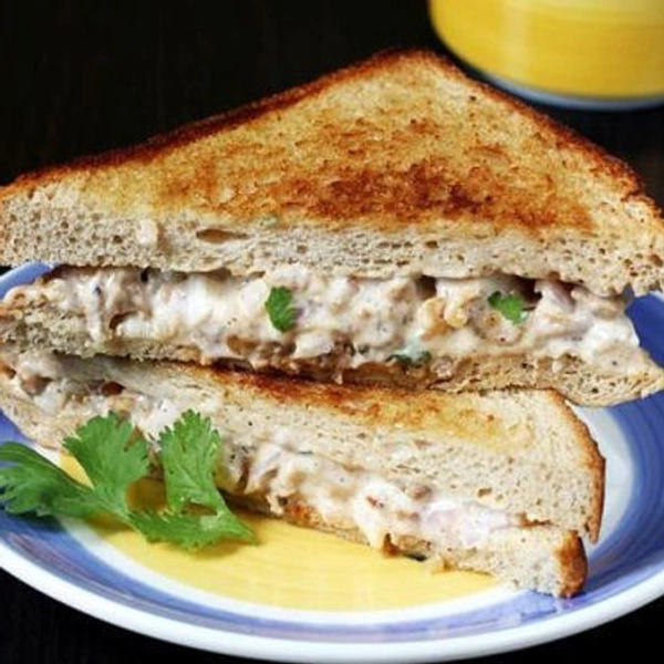 (Momo Mirchi) Mayo sandwich