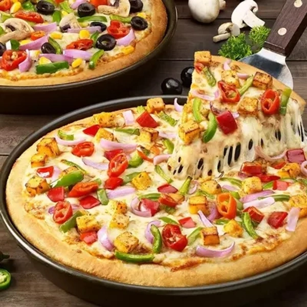 (kavsan) Veggie Delight - with Paneer Makhani, Medium