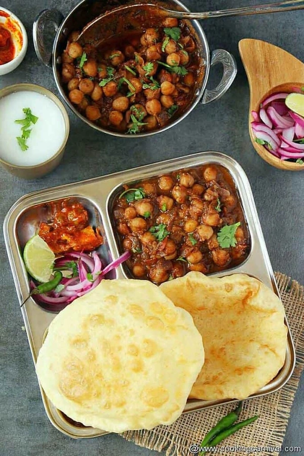 (Makora Shah) Puri Chana Plate