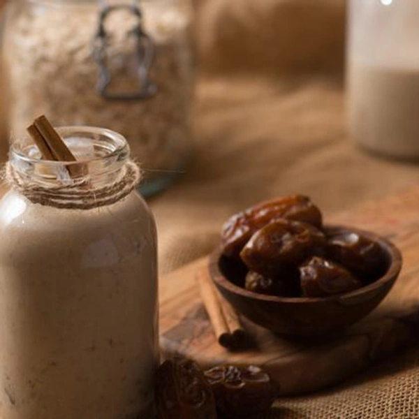 (Halwai'z) Dates Shake