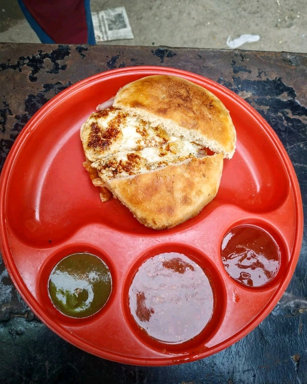 (Halwai'z) Kaladi Kulcha