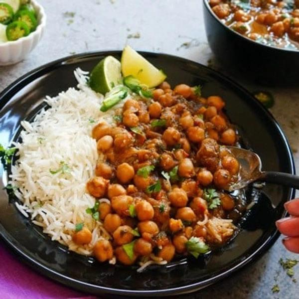 (Halwai'z) Amritsari Chole Chawal