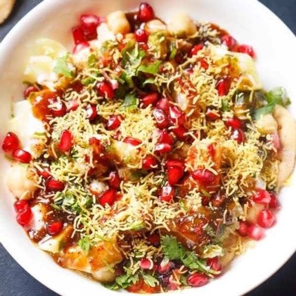 Falhari dahi papdi chaat