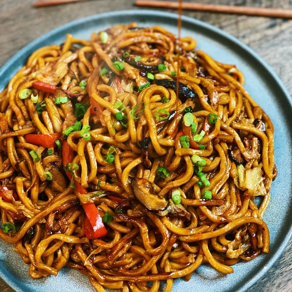 Shanghai Veg Noodles 