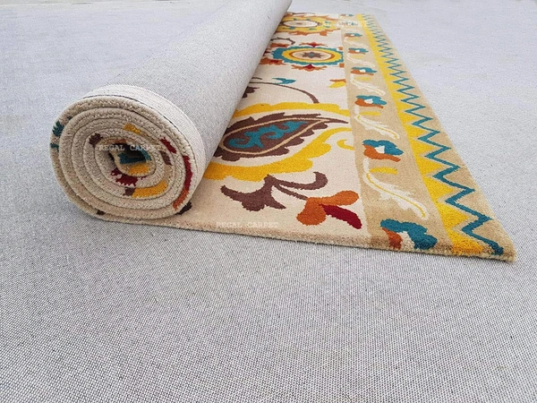 Handmade Traditional Design Woollen Carpets For Living Room - Beige, 5x8