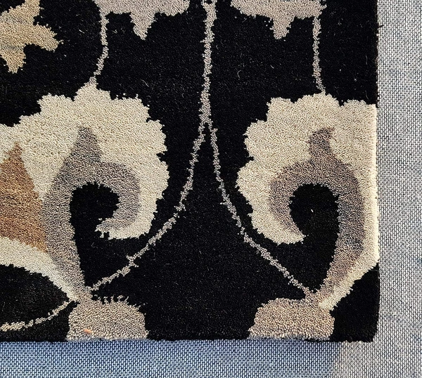 Handmade Traditional Design Woollen Carpets For Living Room - Black, 5x8