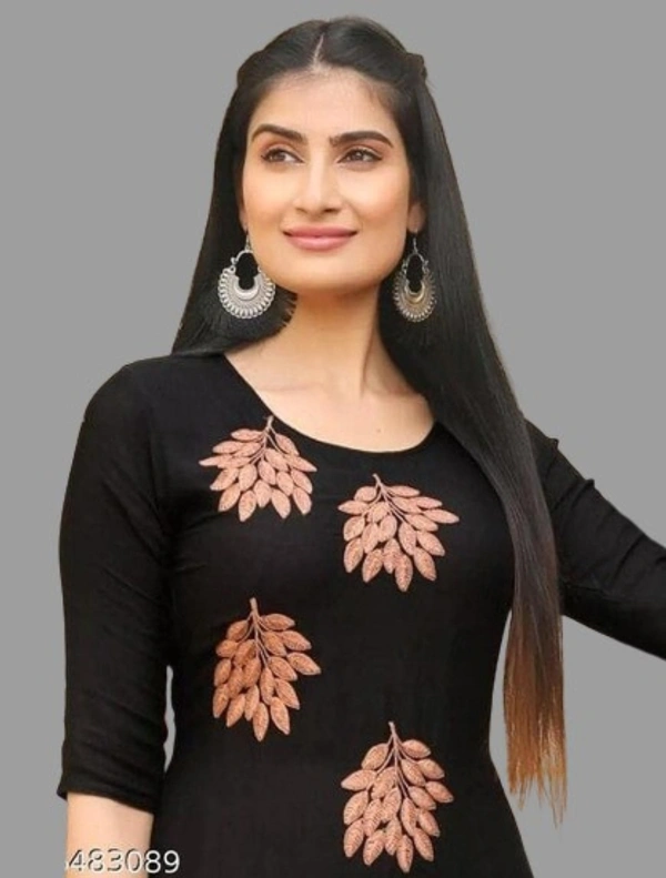 Women Kurta and Palazzo Set - S