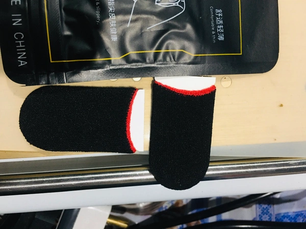 Finger Mobile Game - Black, 0+10