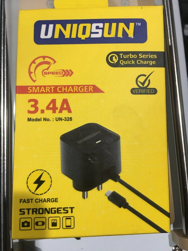 UNIQSUN Quick Charger 5v/ 3.4 Amp - Black, UN-328