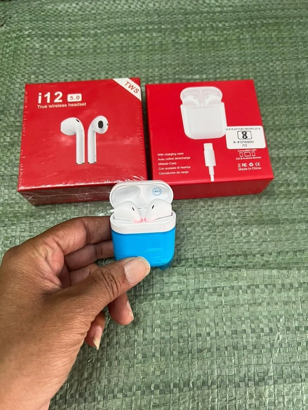 I 12 i12 Earbuds Best Quality - White, 7 day replacement Warranty