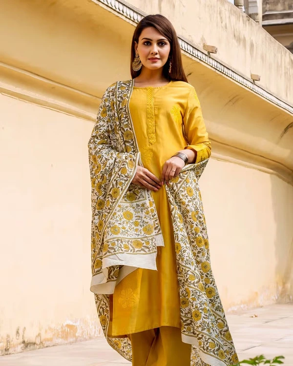 Yellow Chanderi Kurta Set - M