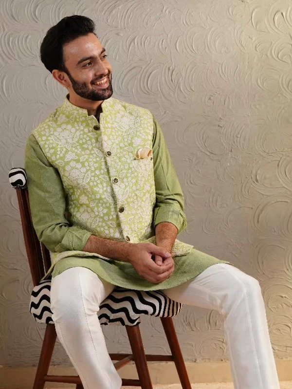 Green Silk Bundi And Kurta Set - XL