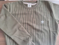 Brand Sweatshirts - M