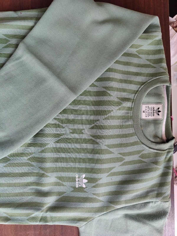 Brand Sweatshirts - XL