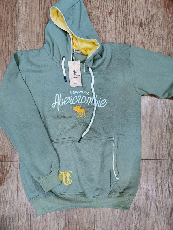 Hoodies - L