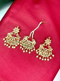 Samaira Kundan Tikka Set (off-white) - off-white