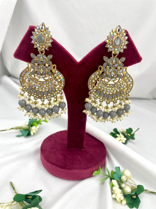 Neha Earings - Gray