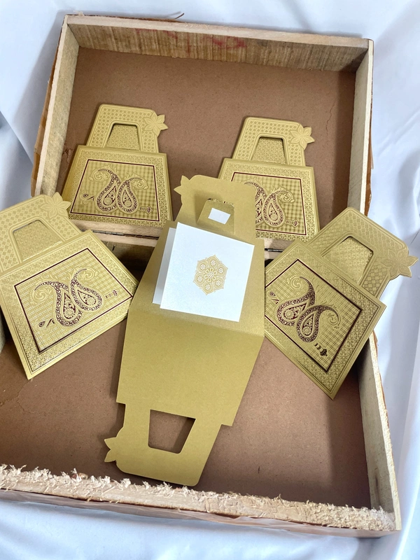 Golden Paisley Bag Envelop