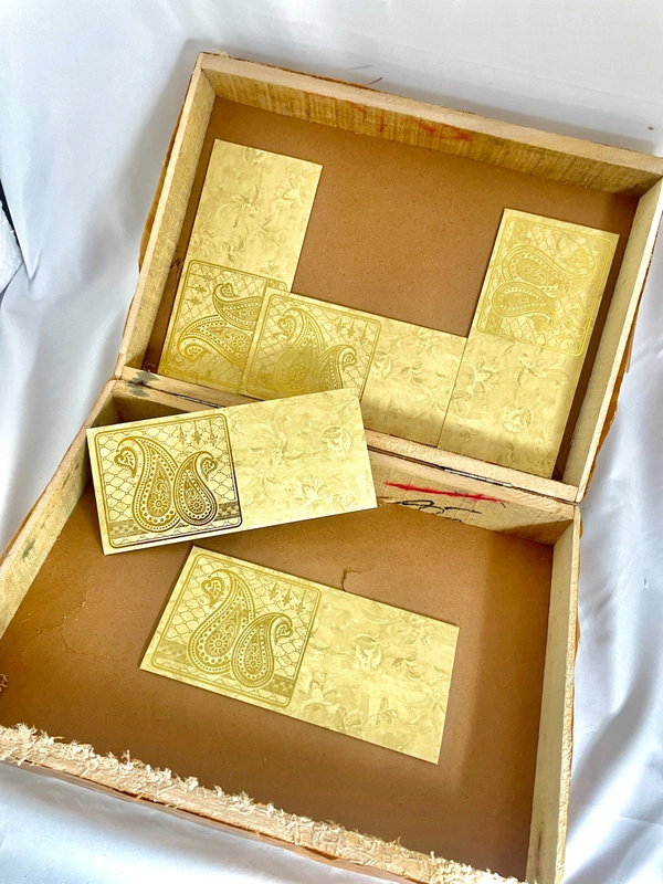 Golden Paisley Envelop