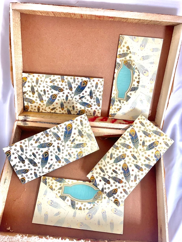 Peacock Leaf Envelop