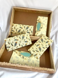 Peacock Leaf Envelop