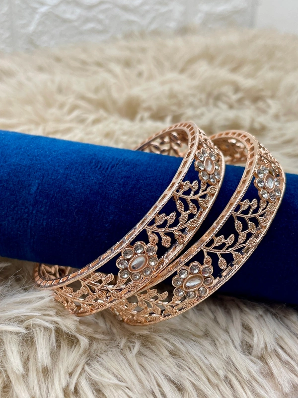 Golden Flower Pattern Bangle g11 - 2.8
