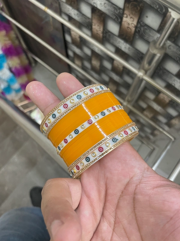 Simran Short Chura - 2.8, Haldi