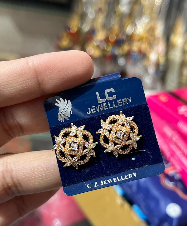 Louts Ad earings 