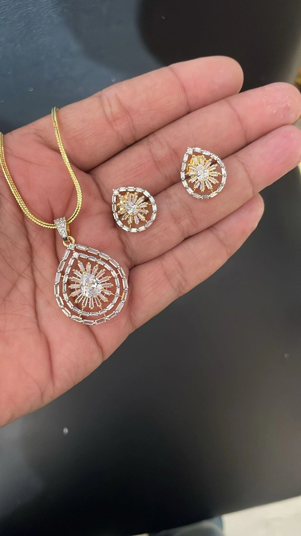 PENNY PENDENT SET