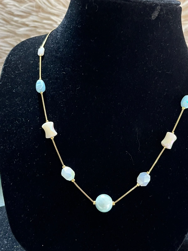 HONEY Pendant 