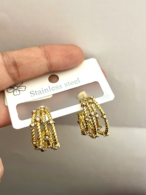 Trendy Earing