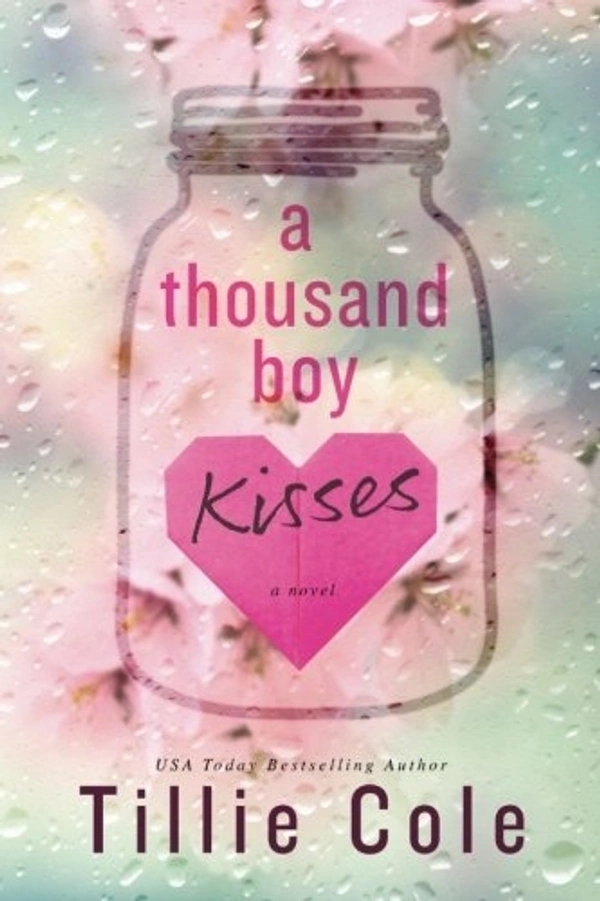 A Thousand Boy Kisses: The unforgettable love story and TikTok sensation by Tillie Cole - Paperback, 12.9 x 2.1 x 19.8 cm