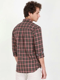 Checkered Casual Shirt - Large