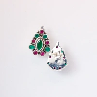 Classic multicolor studs