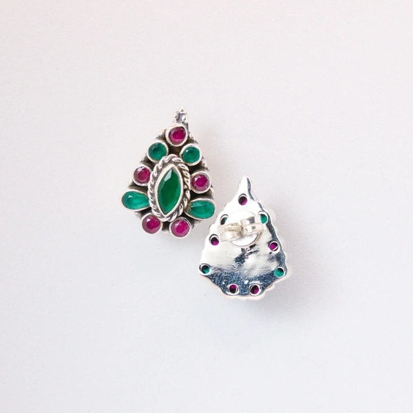 Classic multicolor studs