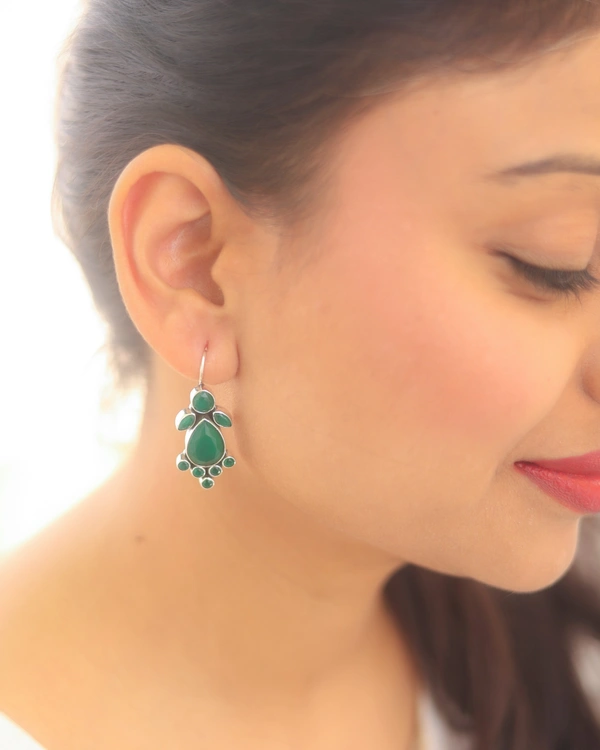 Classiz Green Earrings