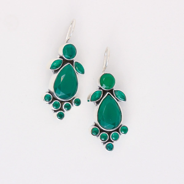 Classiz Green Earrings