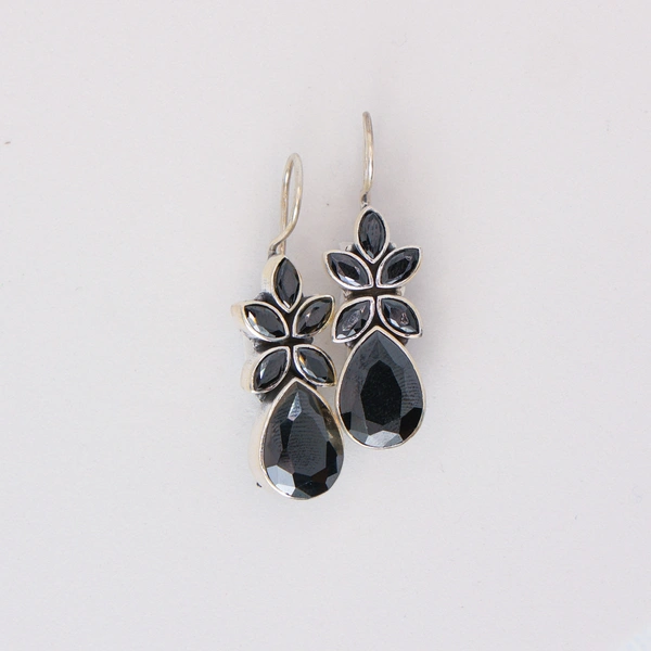 Classic Black earrings
